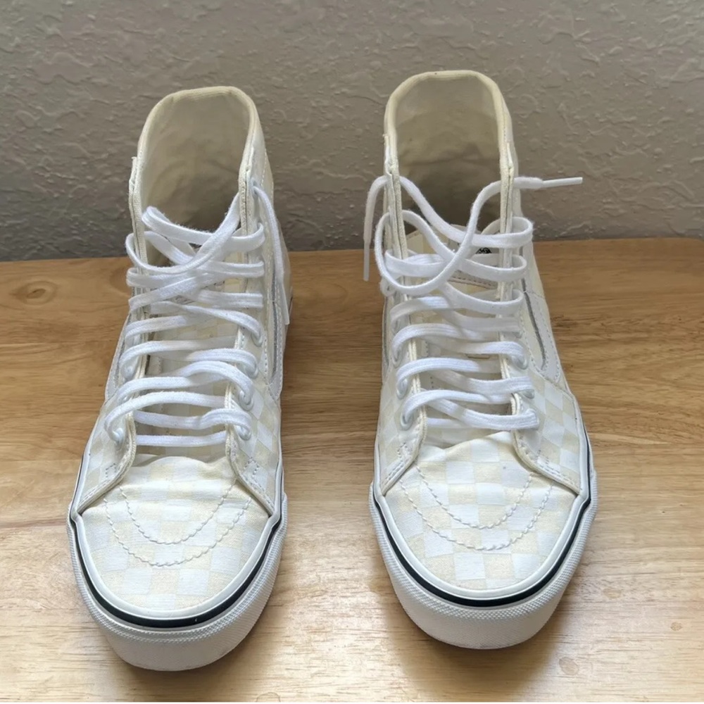 Vans Skateboarding Hi Top Beige White Unisex/Adult Shoe Women 10.0 Men 8.5